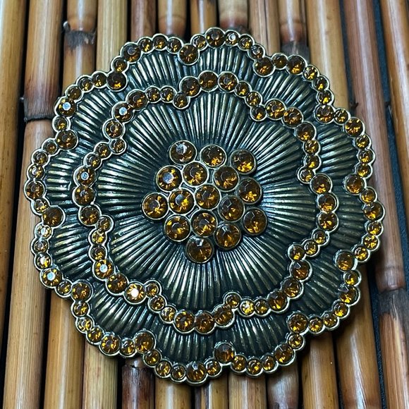 VINTAGE NEW YELLOW TOPAZ RHINESTONE ENCRUSTED FLORAL MEDALLION BELT BUCKLE HUGE - Picture 1 of 4